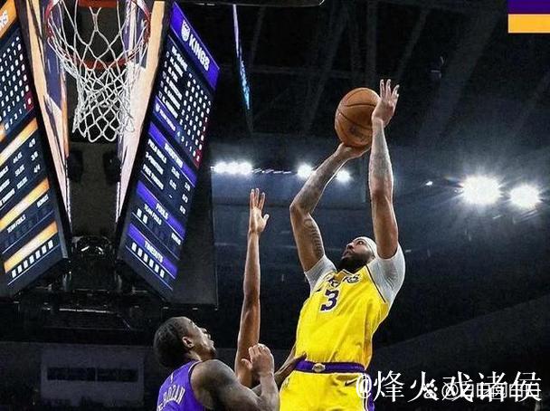 浓眉36+15+8里夫斯26+16 湖人四杀国王送其6连败 浓眉36+15+8里夫斯26+16 湖人四杀国王送其6连败
