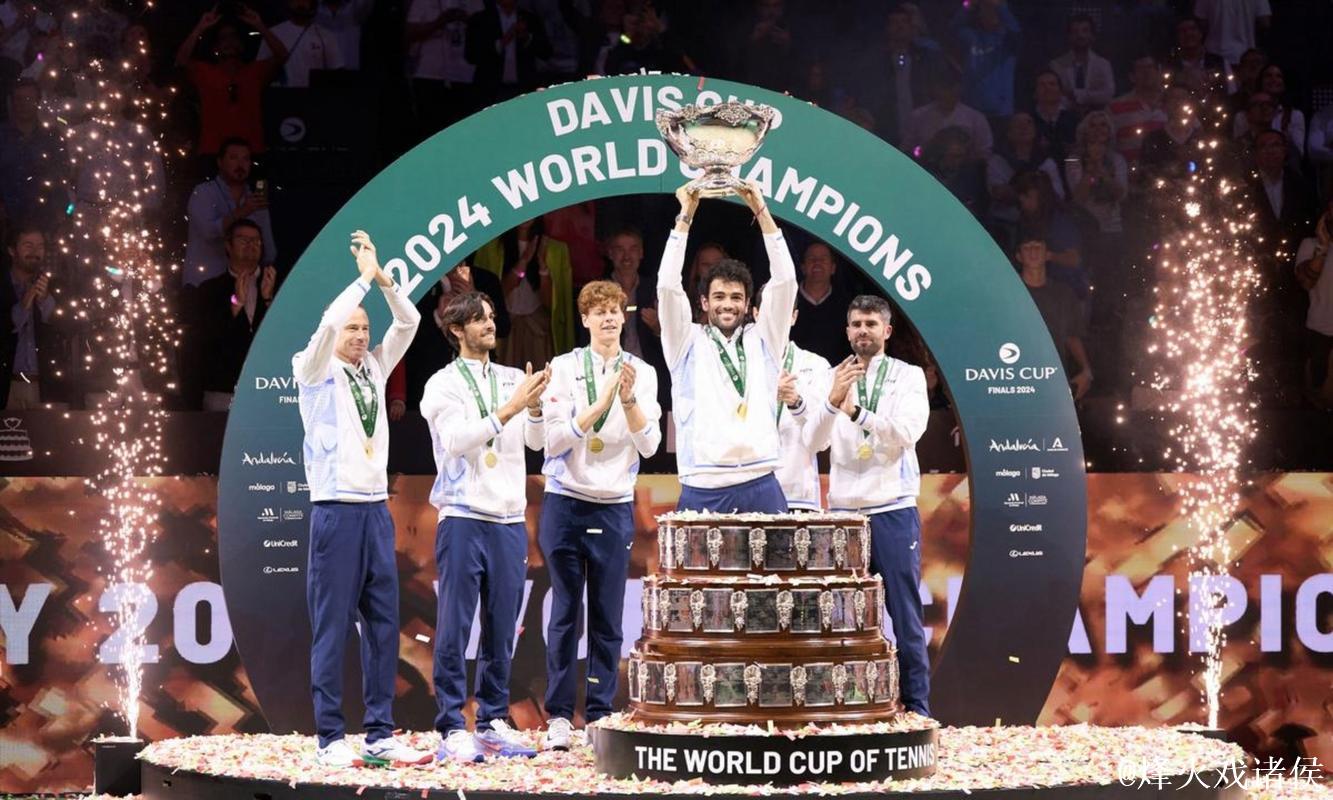 意大利队2-0完胜西班牙 收获戴维斯杯三连冠 意大利队2-0完胜西班牙 收获戴维斯杯三连冠